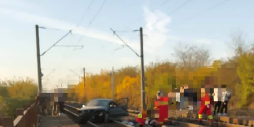 accident Tren  FOTO Jurnalul olteniei jpg